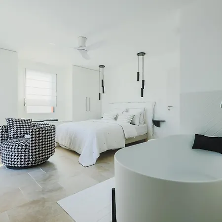 Magnifique Climatisee 4 Chambres, 4 Salles De Bain Avec Piscine Chauffee, Salle De Sport Proche Le Bernard