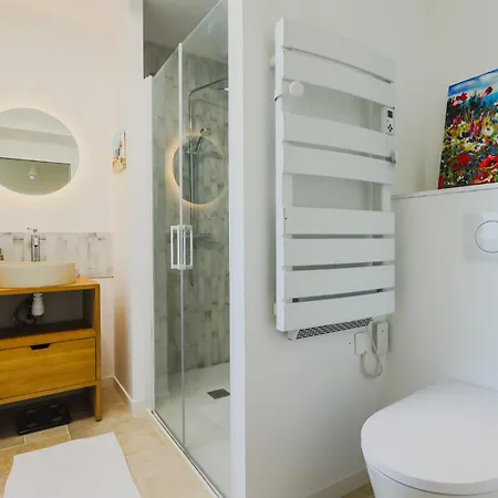Magnifique Climatisee 4 Chambres, 4 Salles De Bain Avec Piscine Chauffee, Salle De Sport Proche