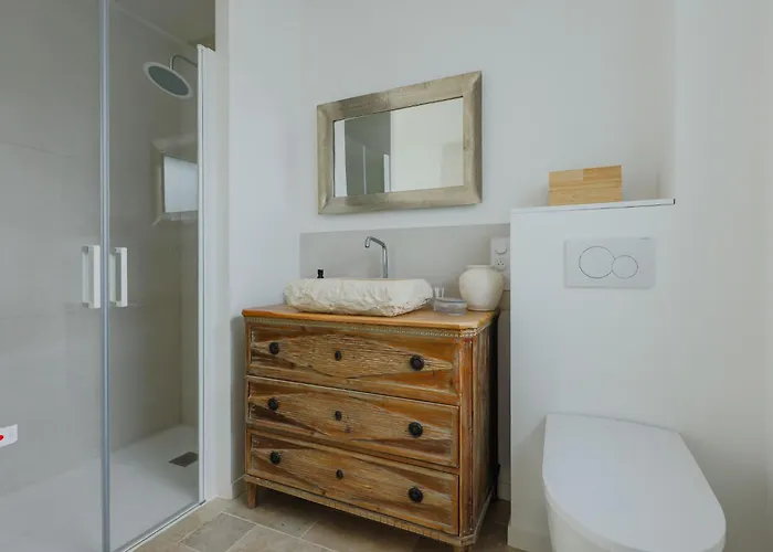 Magnifique Climatisee 4 Chambres, 4 Salles De Bain Avec Piscine Chauffee Proche Villa Le Bernard